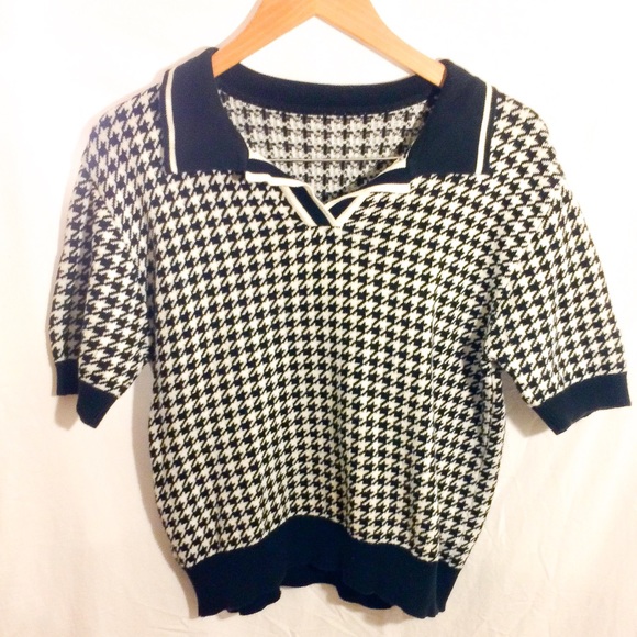 Sweaters - ⬇️ $30 houndstooth short sleeve sweater top